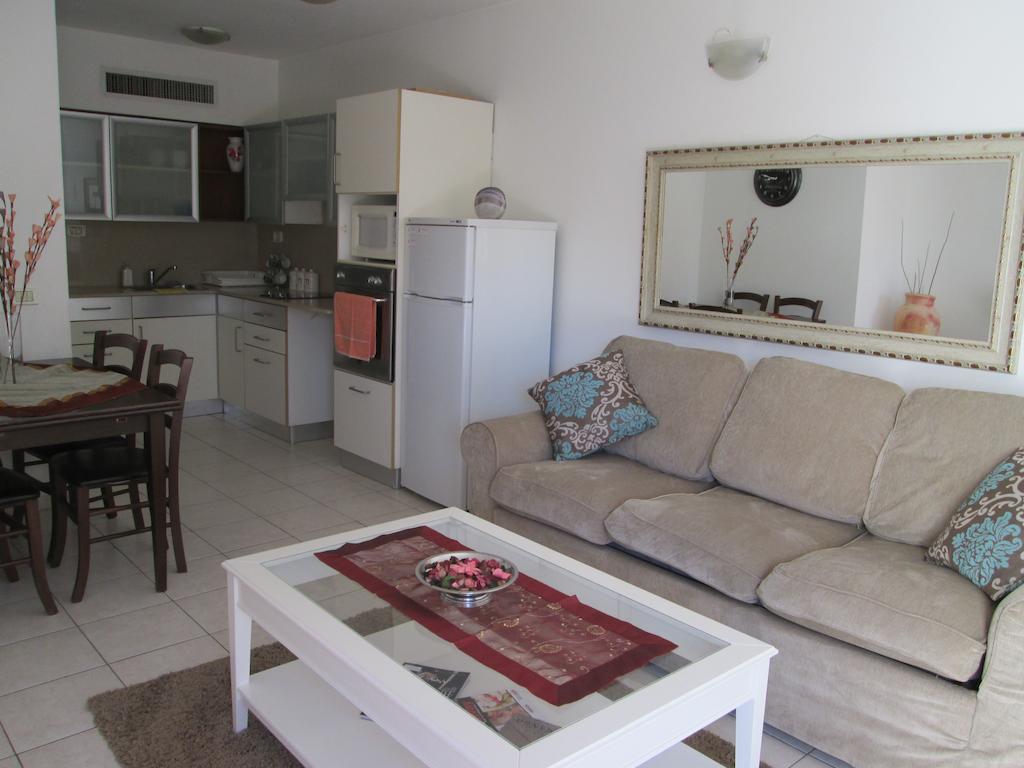 Michelle Suites Herzelia Pituach الغرفة الصورة
